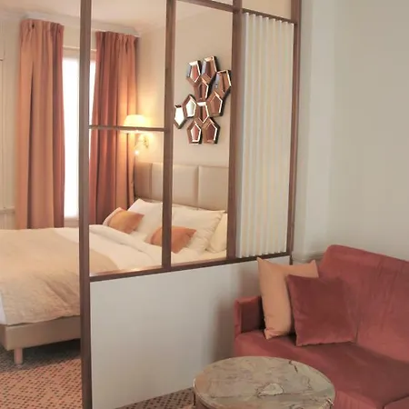 Hotel De Suede Saint Germain 4*